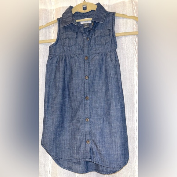 2 Old Navy 5T outfits. Navy & white romper and button up blue jeans dress - Picture 4 of 12